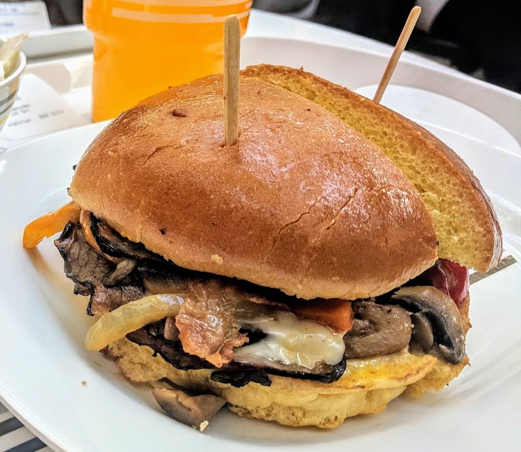 RockN Deli - Montreal Smoked Meat | restaurant | 148 Boulevard des Promenades, Saint-Bruno-de-Montarville, QC J3V 6A7, Canada | 4504824252 OR +1 450-482-4252