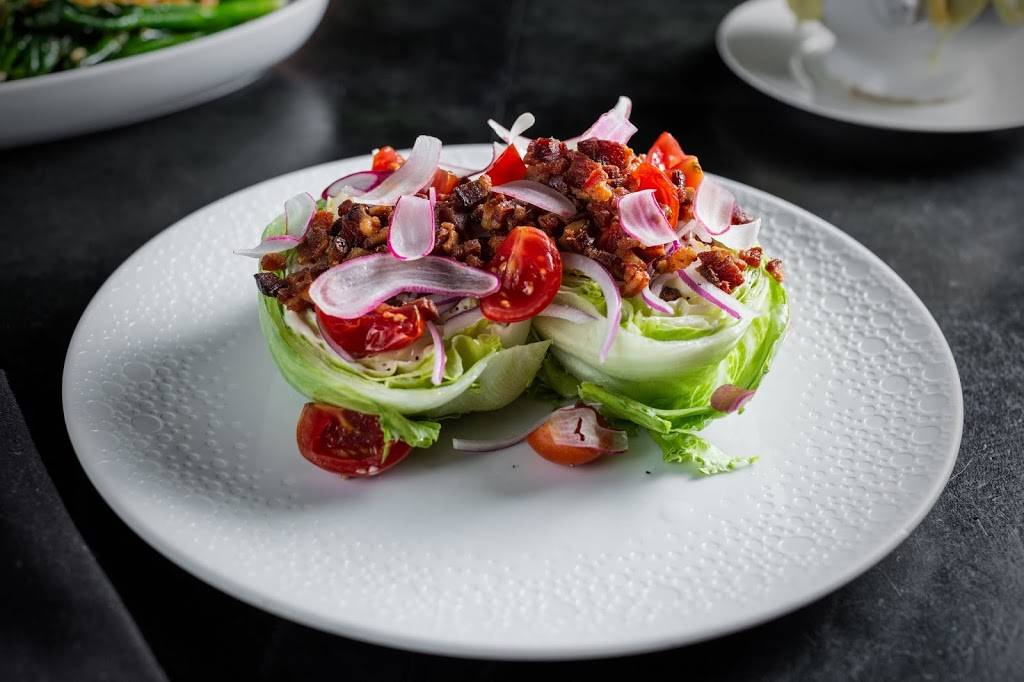 Swift & Sons | restaurant | 1000 W Fulton Market, Chicago, IL 60607, USA | 3127339420 OR +1 312-733-9420