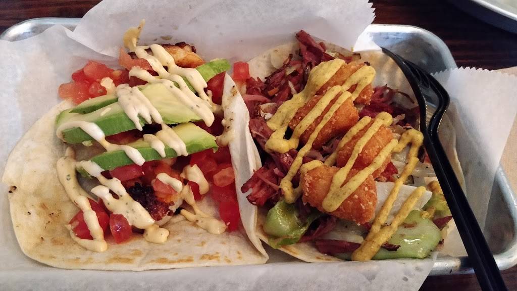 Taco Dive | restaurant | 208 N 2nd St, Fort Pierce, FL 34950, USA | 7722428635 OR +1 772-242-8635