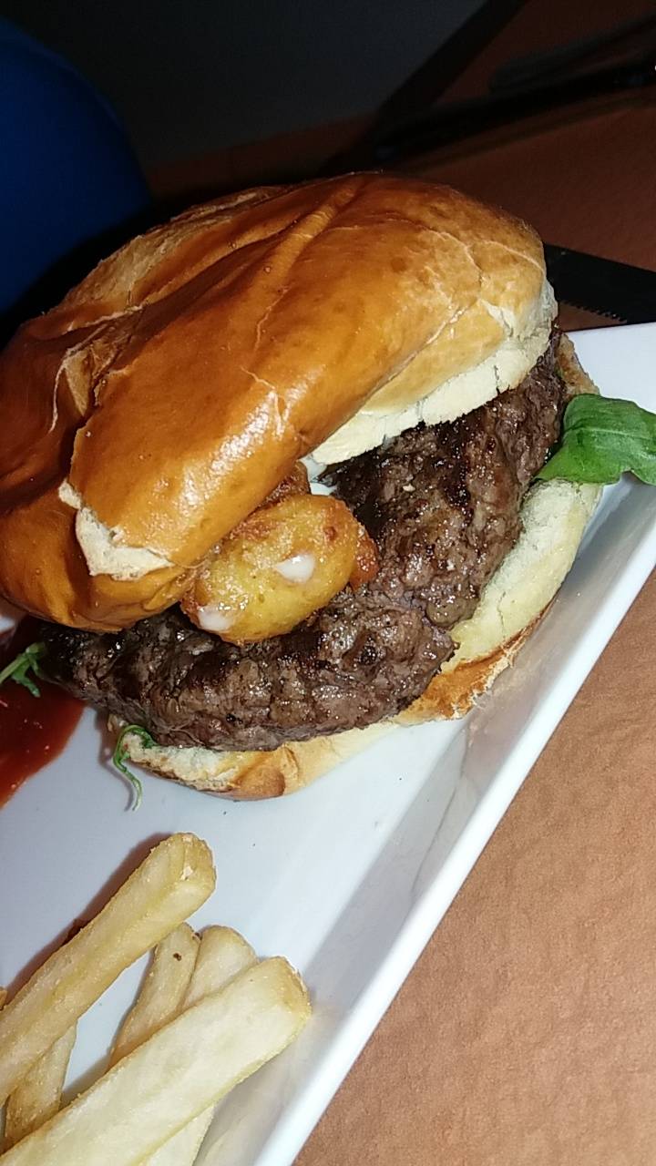 Oakes Sports Bar & Grill | restaurant | 7111 Washington Ave, Racine, WI 53406, USA | 2628860971 OR +1 262-886-0971