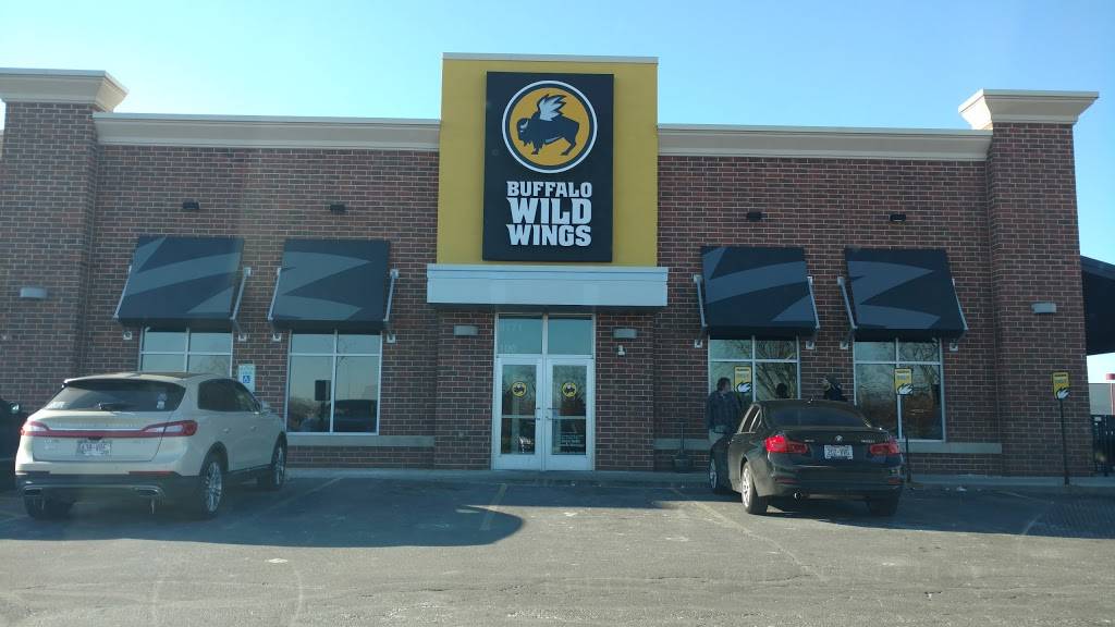 Buffalo Wild Wings | restaurant | 8171 S Howell Ave, Oak Creek, WI 53154, USA | 4145709464 OR +1 414-570-9464