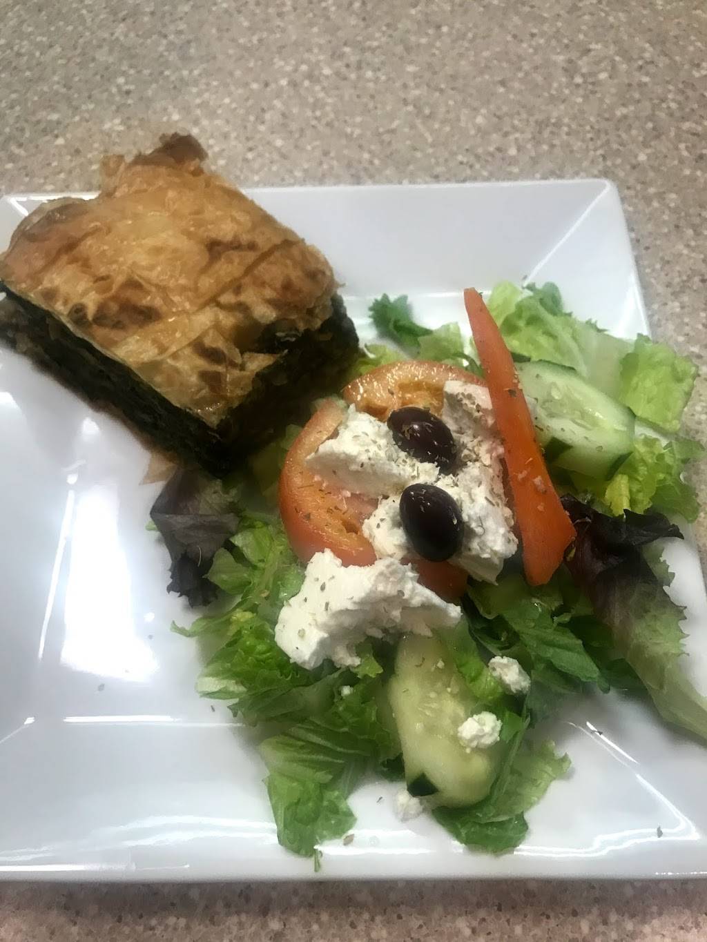 Rochelle Coffee Shop | cafe | 8 Quaker Ridge Rd, New Rochelle, NY 10804, USA | 9149180716 OR +1 914-918-0716