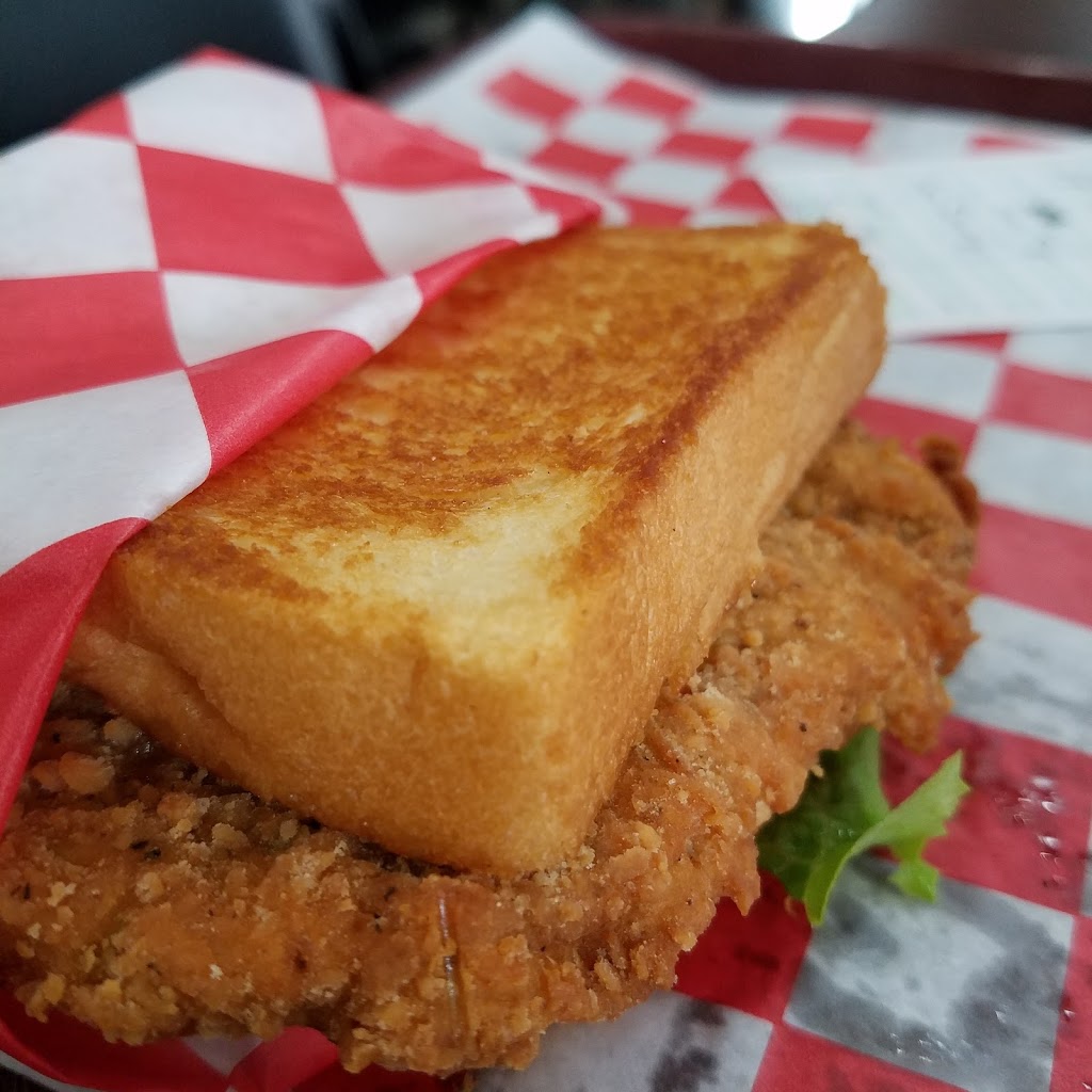 Bears Burgers and Dawgs | restaurant | 2001 N 2nd Ave, Canyon, TX 79015, USA | 8064528033 OR +1 806-452-8033