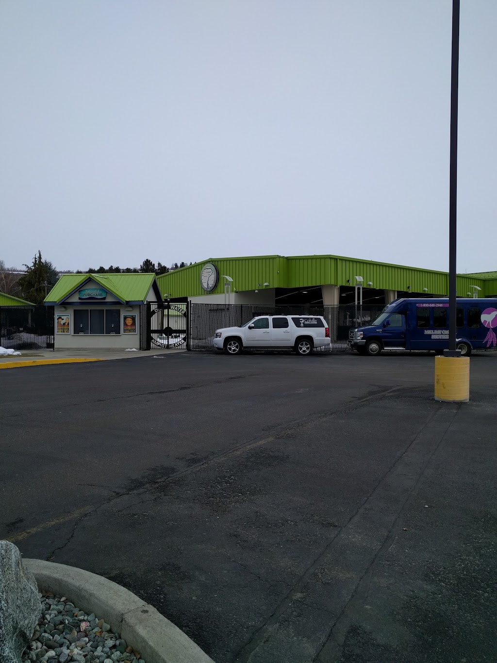 Deep Water Amphitheater at Mill Bay Casino | restaurant | 455 Wapato Lake Rd, Manson, WA 98831, USA | 8006482946 OR +1 800-648-2946