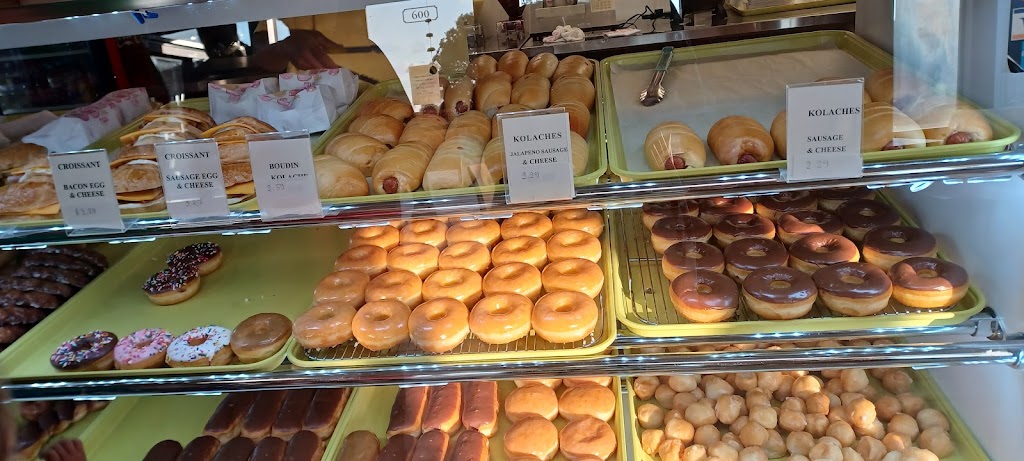 Manila Donuts | bakery | 600 W, AR-18, Manila, AR 72442, USA | 8705700469 OR +1 870-570-0469