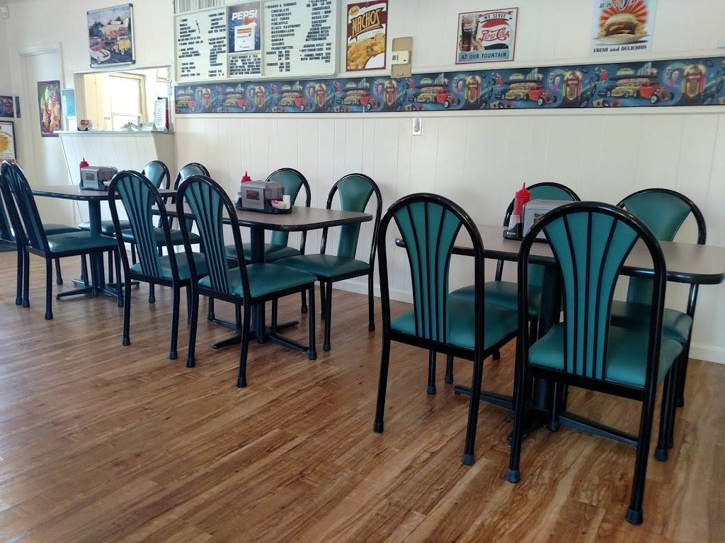 B & G Dairy Bar | restaurant | 510 S Meridian St, Sunman, IN 47041, USA | 8126233728 OR +1 812-623-3728