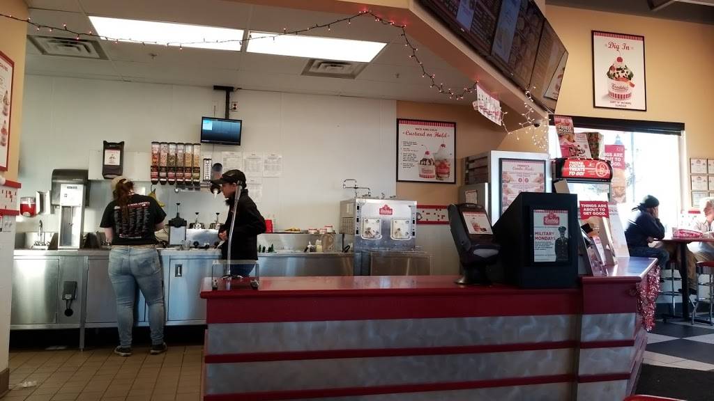 Freddys Frozen Custard & Steakburgers | restaurant | 11600 Fountains Dr, Maple Grove, MN 55369, USA | 7636006713 OR +1 763-600-6713