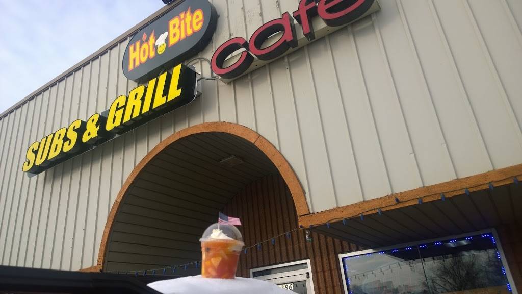 Hot Bite Cafe Subs & Grill | restaurant | 10386 W Warren Ave, Dearborn, MI 48126, USA | 3135817071 OR +1 313-581-7071