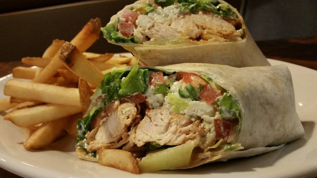 Grillin Wings & More | restaurant | 4410 Chicago Dr SW, Grandville, MI 49418, USA | 6167855337 OR +1 616-785-5337