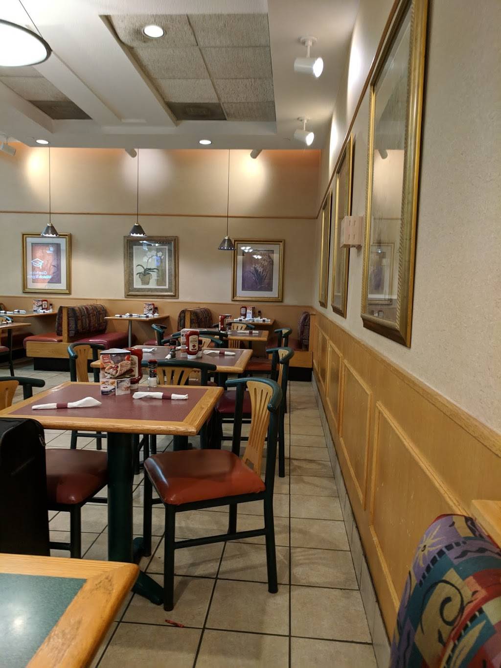 Olgas Kitchen | restaurant | 452 Briarwood Cir, Ann Arbor, MI 48103, USA | 7349940939 OR +1 734-994-0939