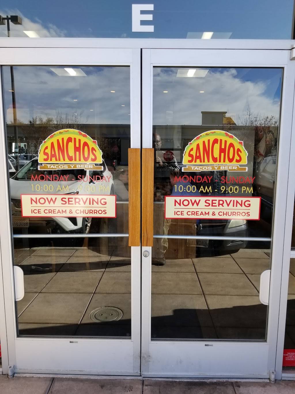 Sanchos Tacos Y Beer | restaurant | 460 W Vandalia Ave, Porterville, CA 93257, USA | 5597811291 OR +1 559-781-1291