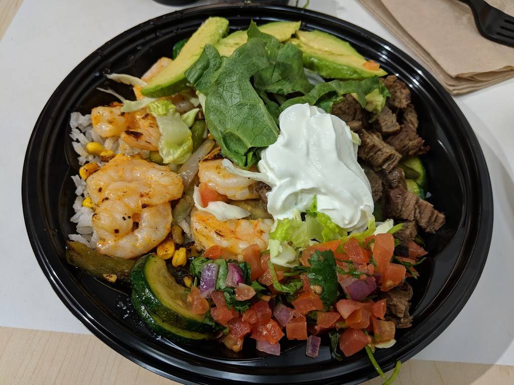 Baja Fresh | restaurant | 1855 E Daily Dr, Camarillo, CA 93010, USA | 8053836884 OR +1 805-383-6884