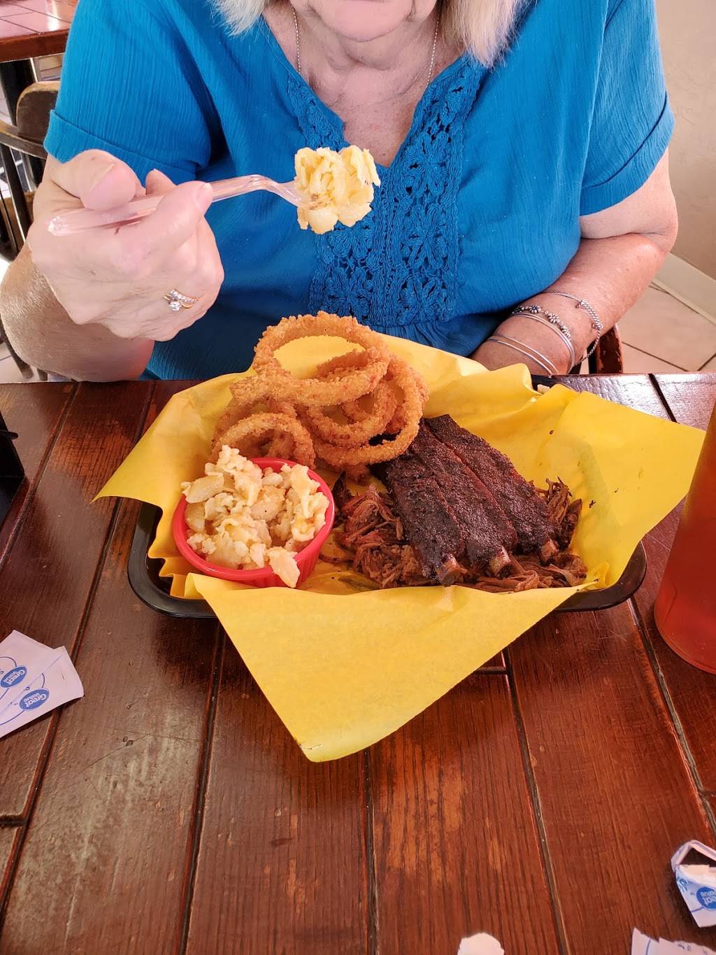 Jim Bobs BBQ | restaurant | 1290 Foster Rd, Las Cruces, NM 88001, USA | 5753032685 OR +1 575-303-2685