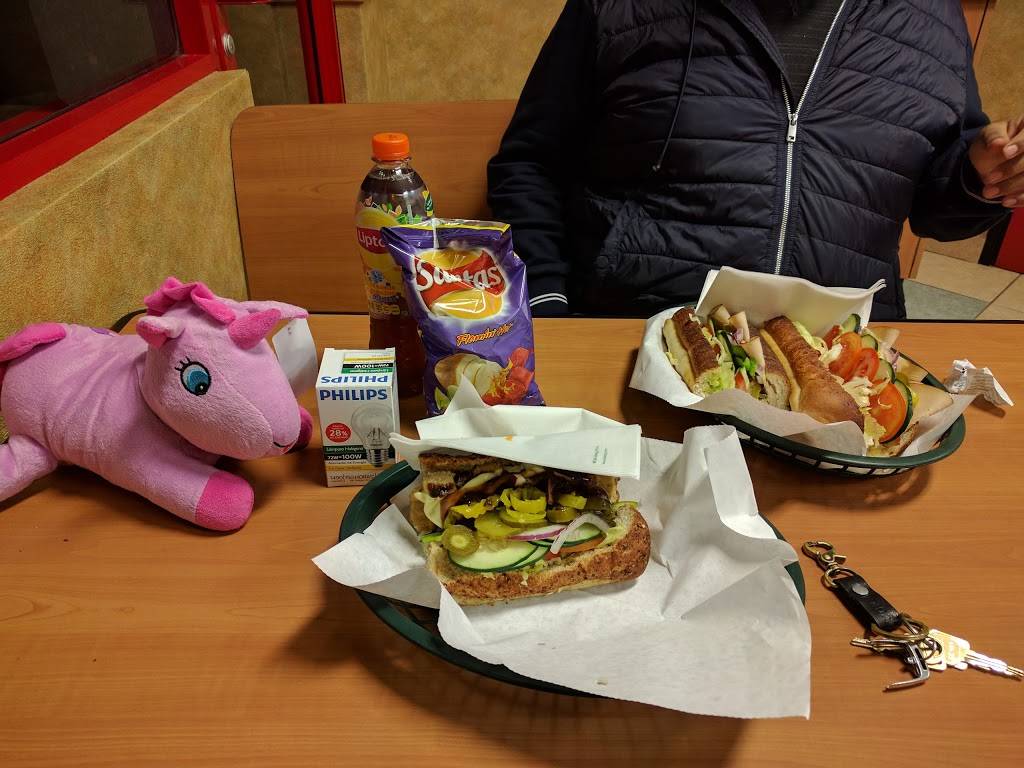 Subway | restaurant | Plaza Soriana, Salvador Alvarado 4820 int. C-22, Soler, 22530 Tijuana, B.C., Mexico | 016646305384 OR +52 664 630 5384