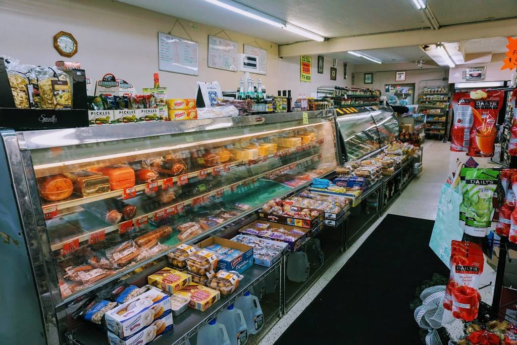 Petes Party Store | meal takeaway | 25870 S River Rd, Harrison Charter Township, MI 48045, USA | 5864630564 OR +1 586-463-0564