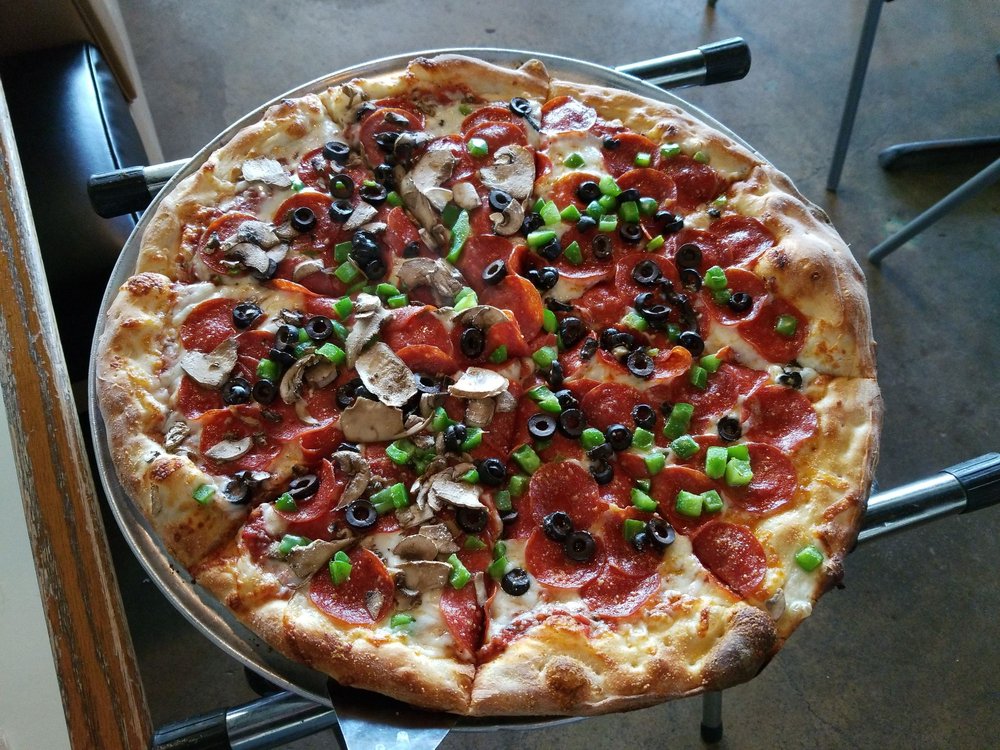 Momos Pizza - Market Street | restaurant | 1410 Market St STE C1, Tallahassee, FL 32312, USA | 8504120222 OR +1 850-412-0222