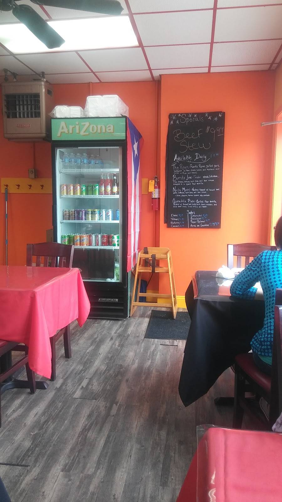 Ricos Latin Grill | restaurant | 104 Toledo St, Adrian, MI 49221, USA | 5173012264 OR +1 517-301-2264