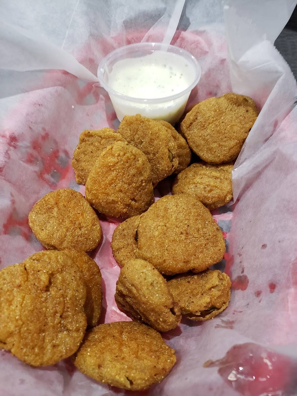 Twisters Grill & Bar | restaurant | 13100 Kansas Ave, Bonner Springs, KS 66012, USA | 9136673700 OR +1 913-667-3700