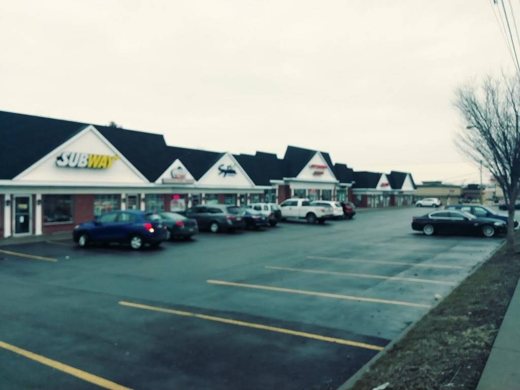 Subway | restaurant | 1600 W Ridge Rd, Rochester, NY 14615, USA | 5858659180 OR +1 585-865-9180