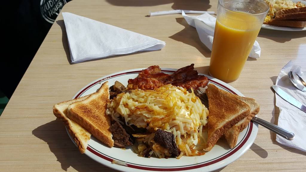 Huddle House | meal takeaway | 719 E Battle St, Talladega, AL 35160, USA | 2563628725 OR +1 256-362-8725