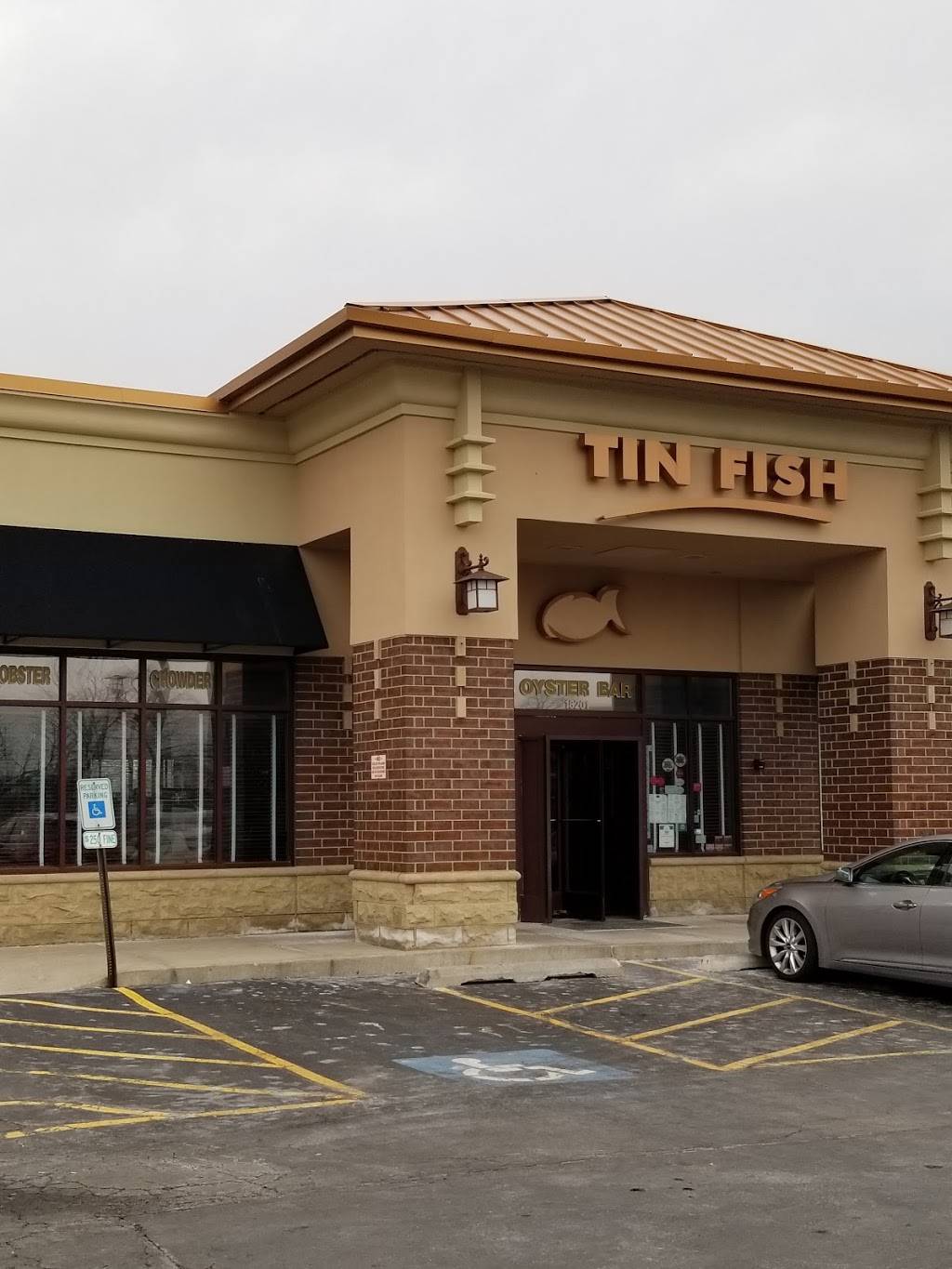 Tin Fish | restaurant | 18201 S Harlem Ave, Tinley Park, IL 60477, USA | 7085320200 OR +1 708-532-0200