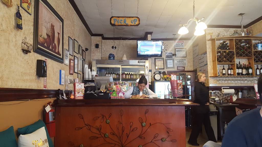 Tienda Vieja | restaurant | 6562 Fresh Meadow Ln, Fresh Meadows, NY 11365, USA | 7183213644 OR +1 718-321-3644