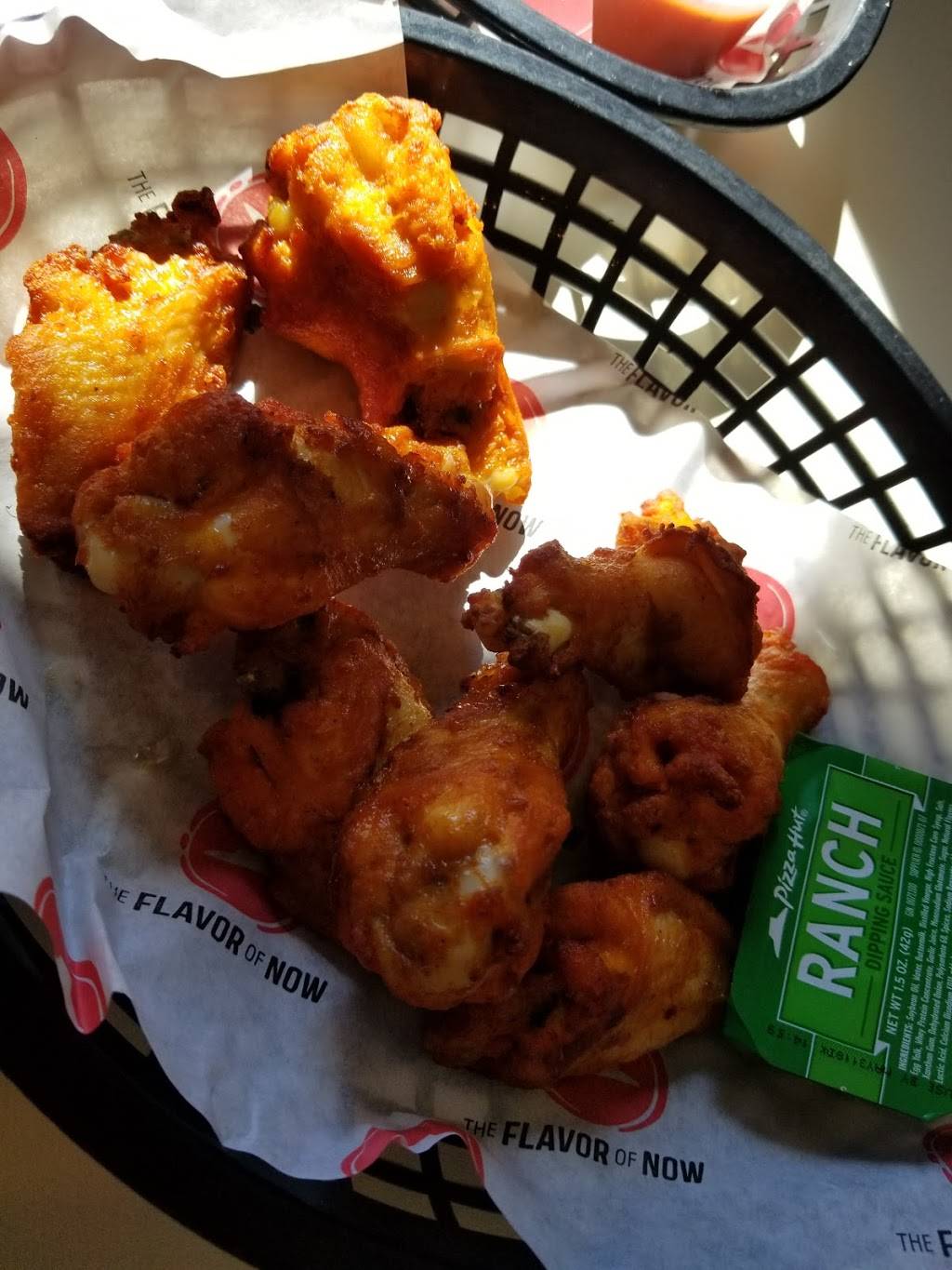 Pizza Hut | restaurant | 3400 Leonardtown Rd, Waldorf, MD 20601, USA | 3016457085 OR +1 301-645-7085