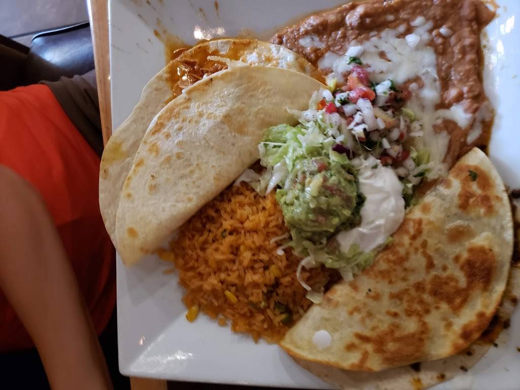 Rio Chico | restaurant | 520 Folly Rd #105, Charleston, SC 29412, USA | 8549991256 OR +1 854-999-1256