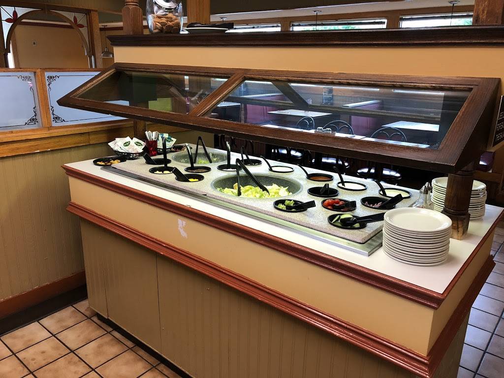 Pizza Hut | meal takeaway | 2301 N Triphammer Rd, Ithaca, NY 14850, USA | 6072572778 OR +1 607-257-2778