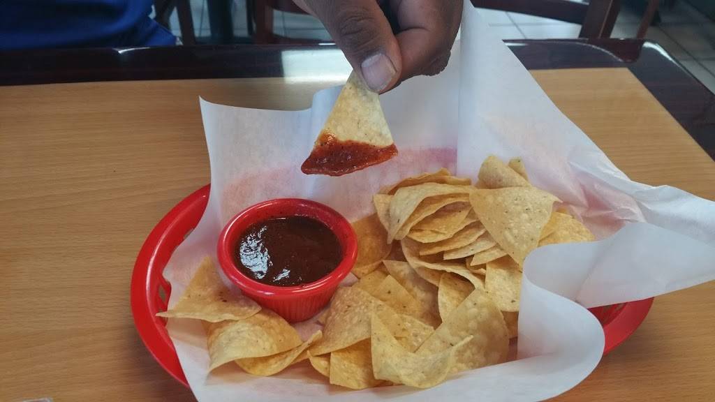 Villas | restaurant | 900 Loughborough Dr, Merced, CA 95348, USA | 2097223447 OR +1 209-722-3447