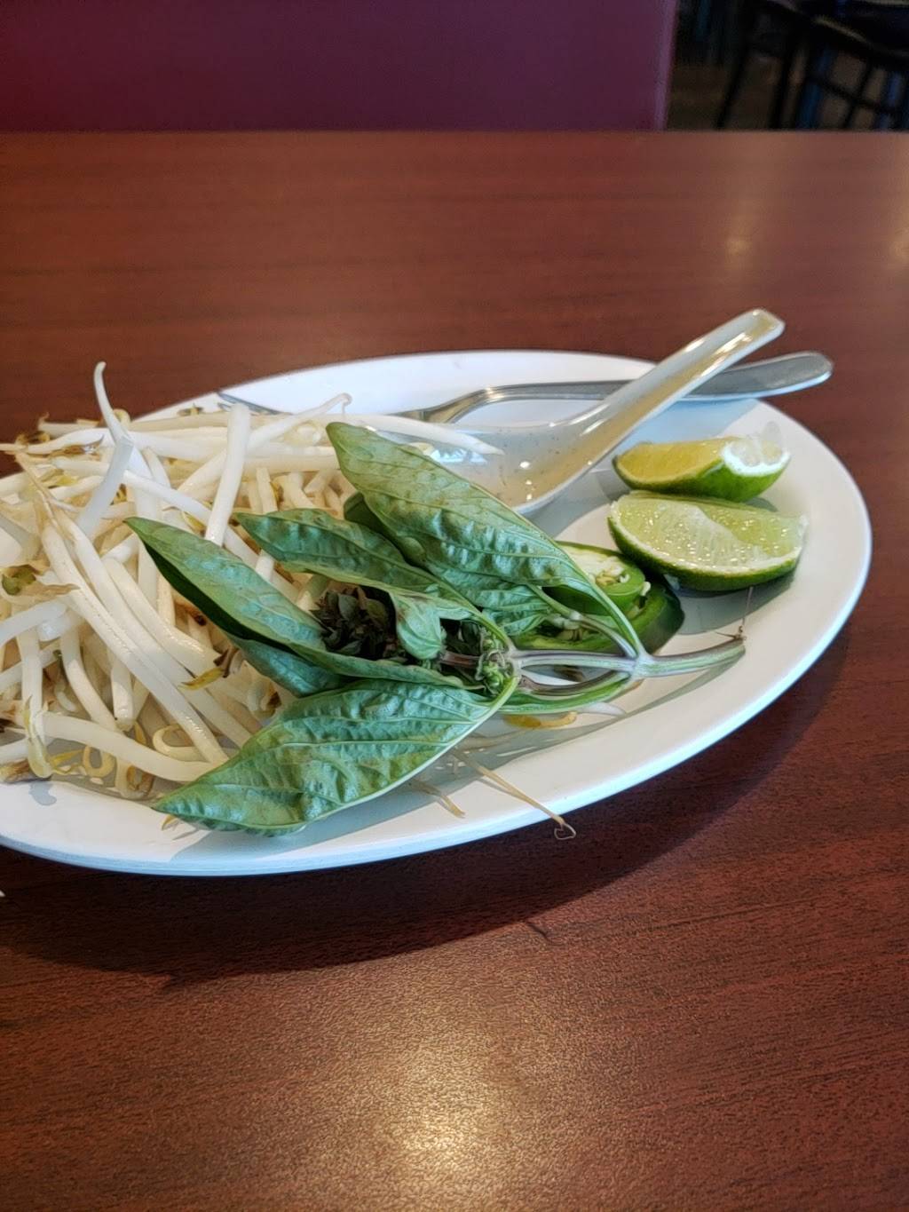 Davorns Place | restaurant | 400 N Willis St, Visalia, CA 93291, USA | 5597334885 OR +1 559-733-4885