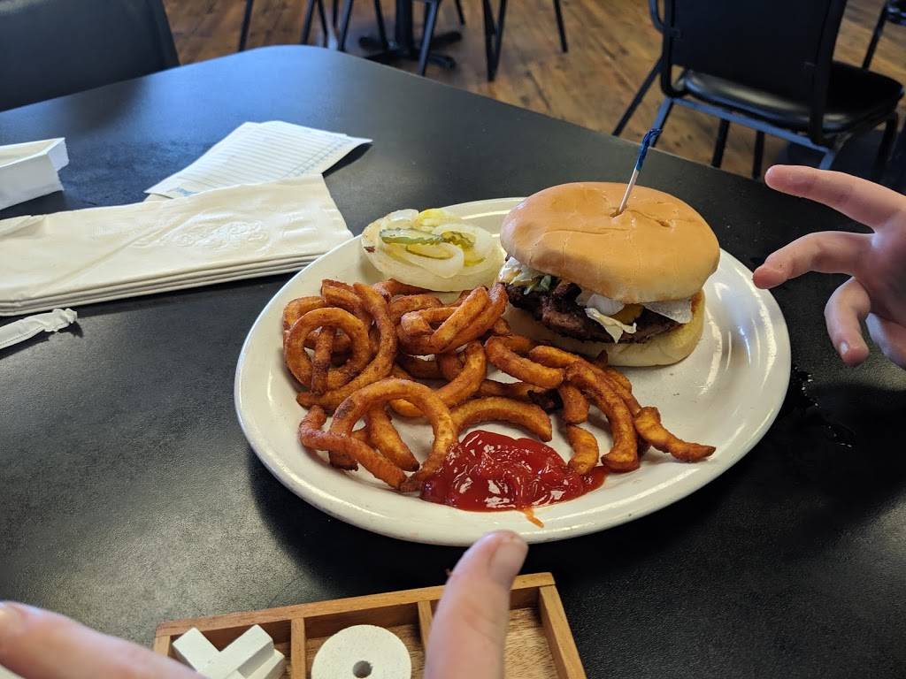 Miss Marys | restaurant | 468 S Gentry Blvd, Gentry, AR 72734, USA | 4795256006 OR +1 479-525-6006