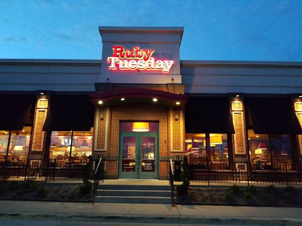Ruby Tuesday | restaurant | 12721 Marblestone Dr, Woodbridge, VA 22192, USA | 7035807229 OR +1 703-580-7229
