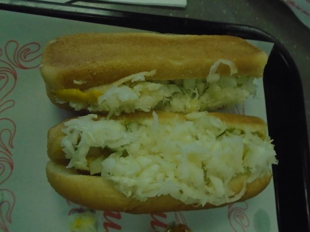 Restaurant Bouf-Vite | restaurant | 13088 Rue Sherbrooke E, Pointe-aux-Trembles, QC H1A 3W2, Canada | 5146429437 OR +1 514-642-9437