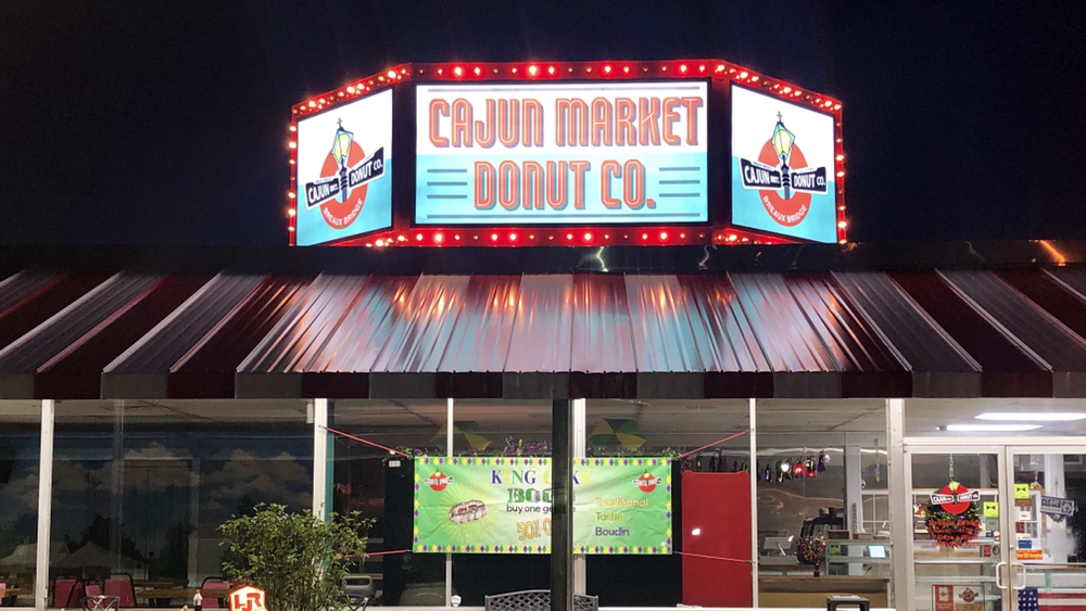 Cajun Market Donut Company | bakery | 125 Courthouse St, Breaux Bridge, LA 70517, USA | 3373323577 OR +1 337-332-3577