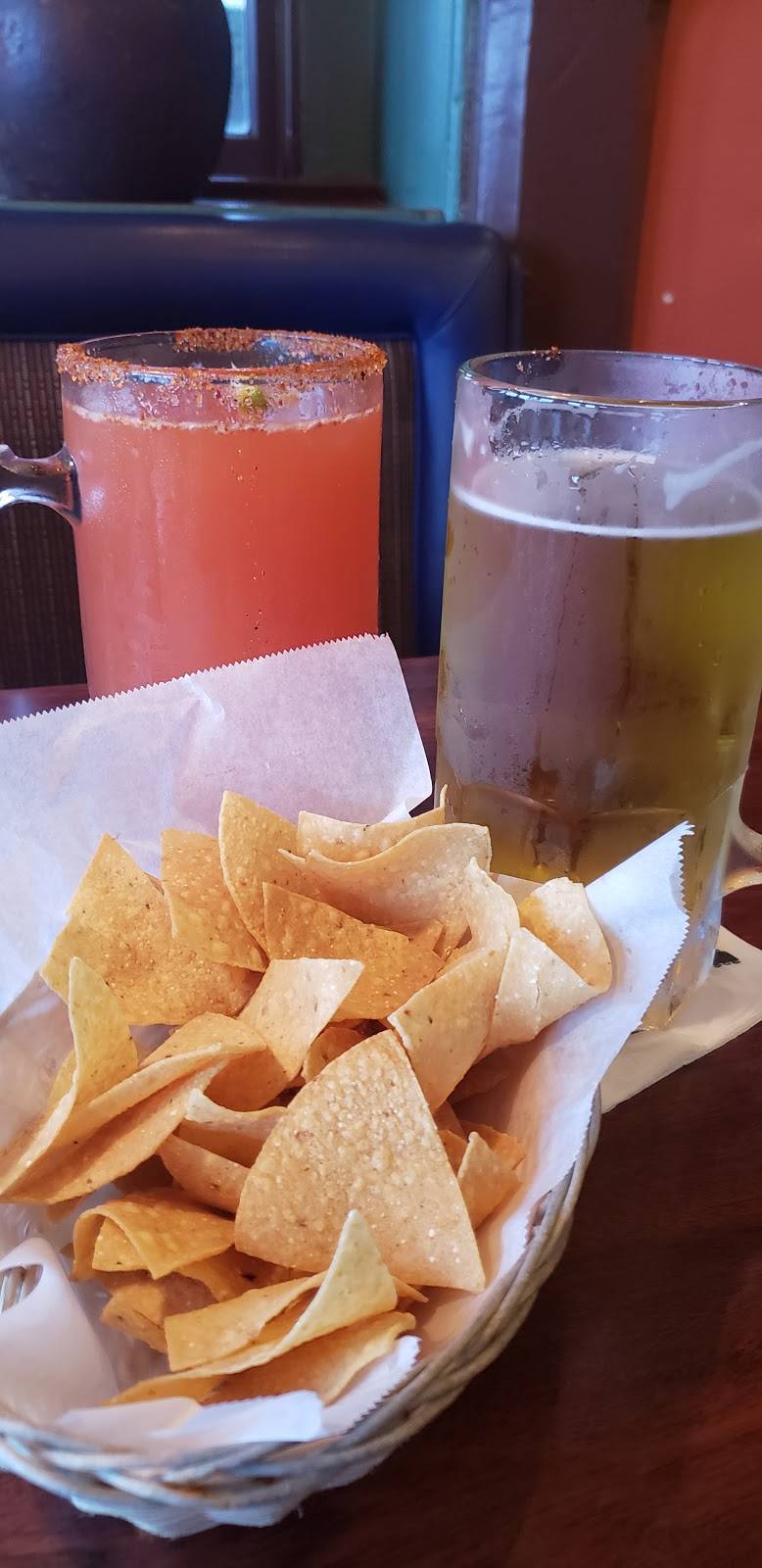 Maxs Mexican Cuisine | restaurant | 1101 Huntington Dr, Monrovia, CA 91016, USA | 6263033330 OR +1 626-303-3330