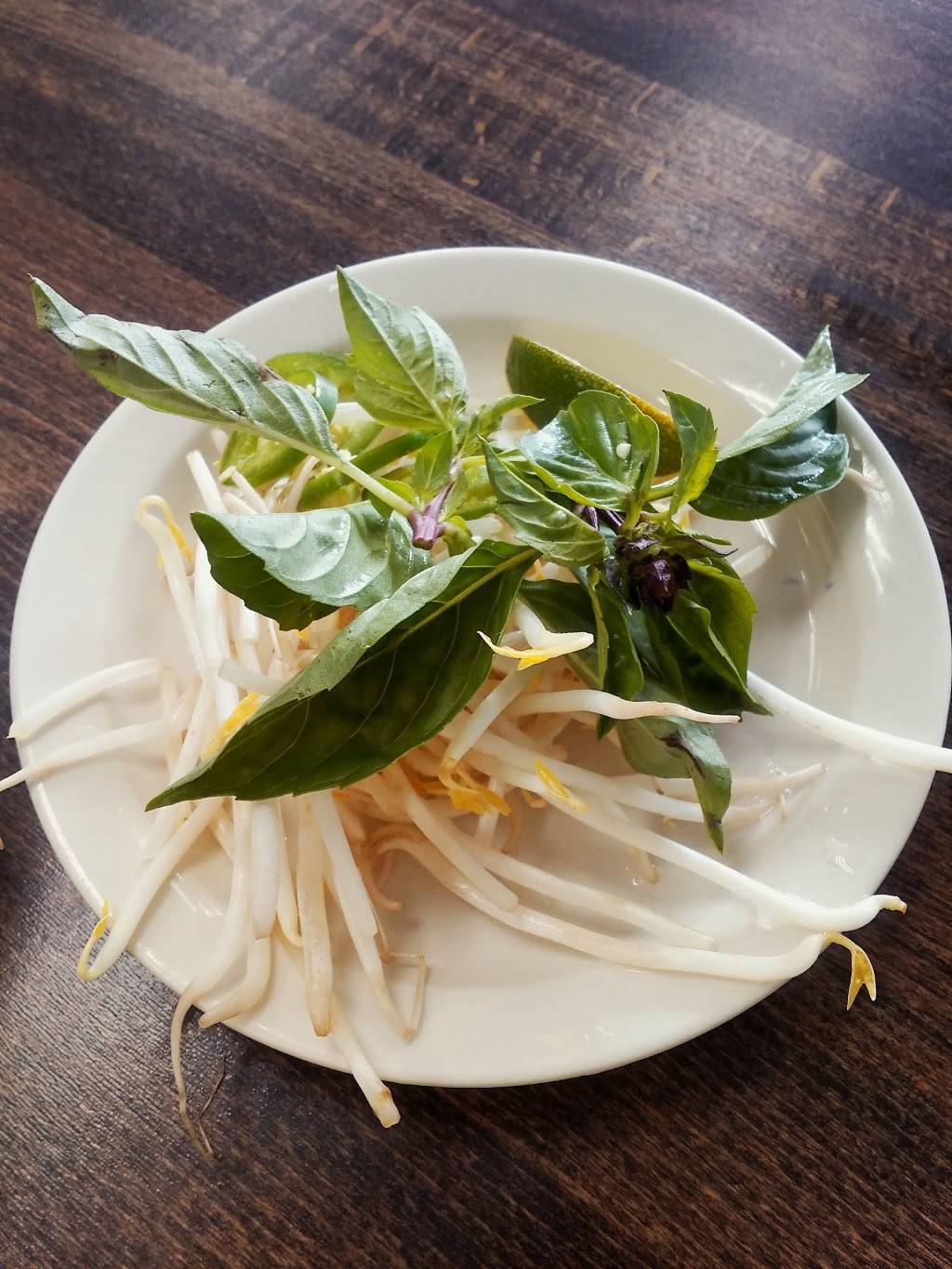 Pho Eatery | restaurant | 11618 Rockville Pike, Rockville, MD 20852, USA | 2406699777 OR +1 240-669-9777