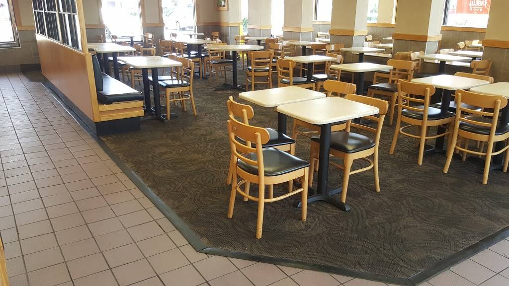 Wendys | restaurant | 1805 Monticello Ave, Norfolk, VA 23517, USA | 7576279500 OR +1 757-627-9500