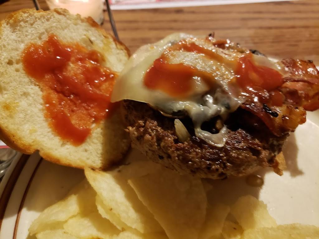 Kneppers Inn | restaurant | 1986 W Penn Pike, New Ringgold, PA 17960, USA | 5703865595 OR +1 570-386-5595