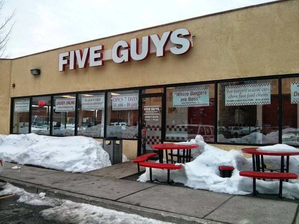 Five Guys | meal takeaway | 601 Veterans Memorial Hwy, Hauppauge, NY 11788, USA | 6312650335 OR +1 631-265-0335