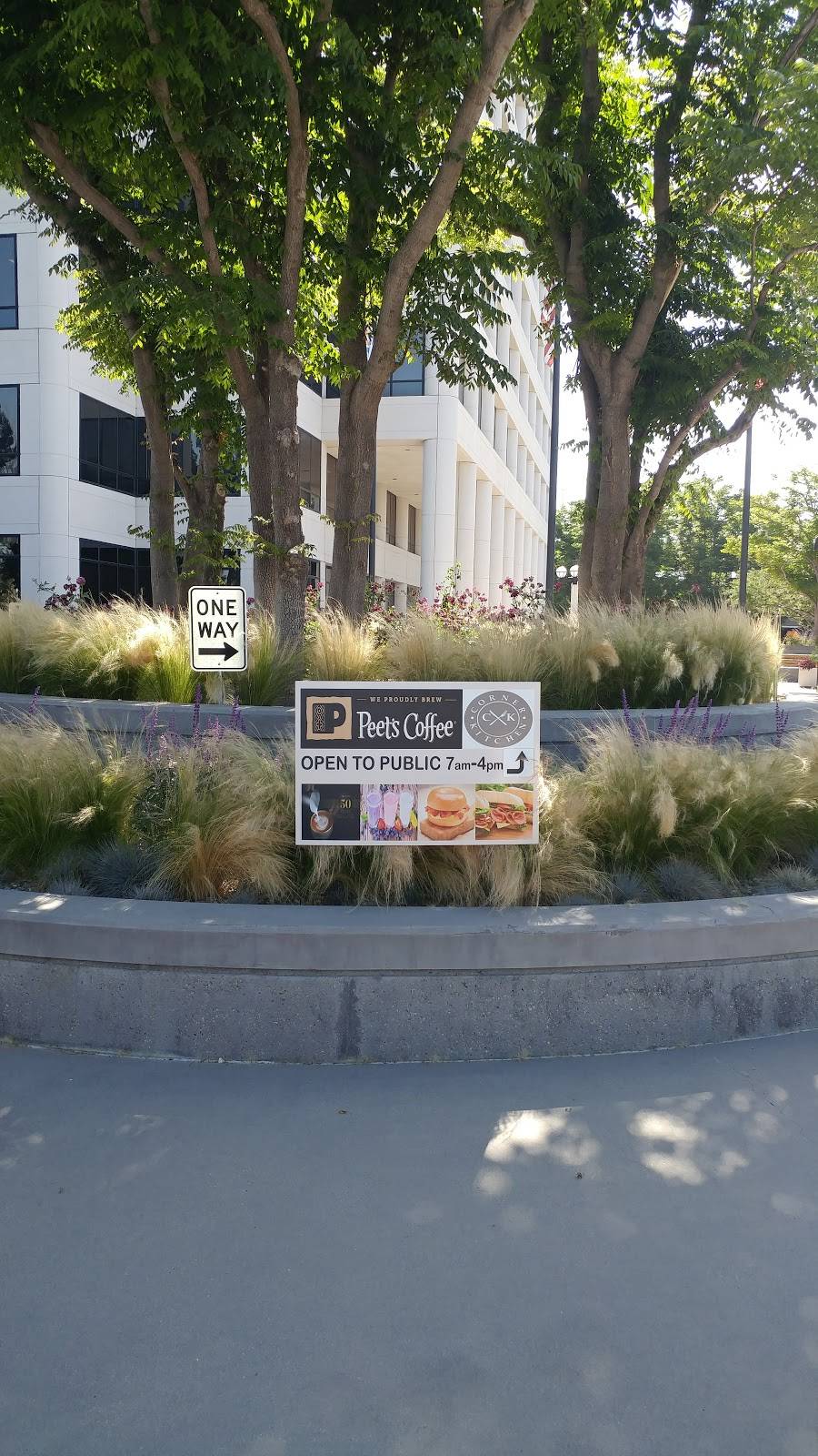 Corner Kitchen Cafe | restaurant | 9200 Oakdale Ave, Chatsworth, CA 91311, USA | 7472045686 OR +1 747-204-5686