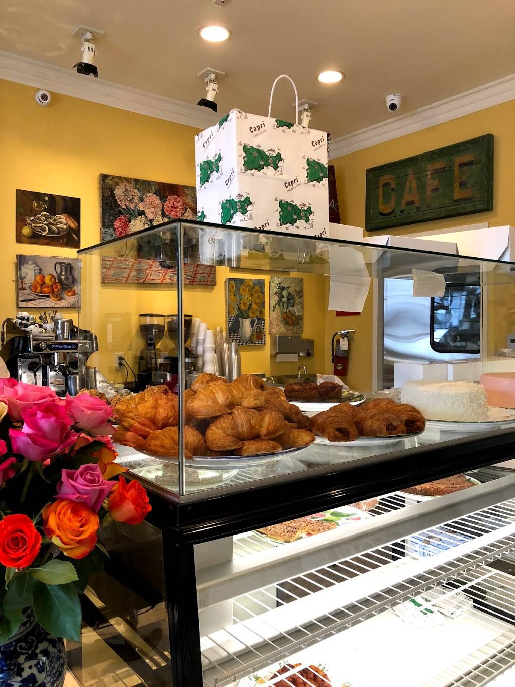 Dolce Isola | cafe | 2869 S Robertson Blvd, Los Angeles, CA 90034, USA | 3107767070 OR +1 310-776-7070
