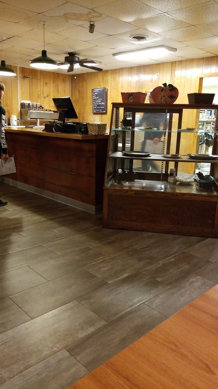 P Js Restaurant | restaurant | 811 7th Ave, Erie, IL 61250, USA | 3096592212 OR +1 309-659-2212