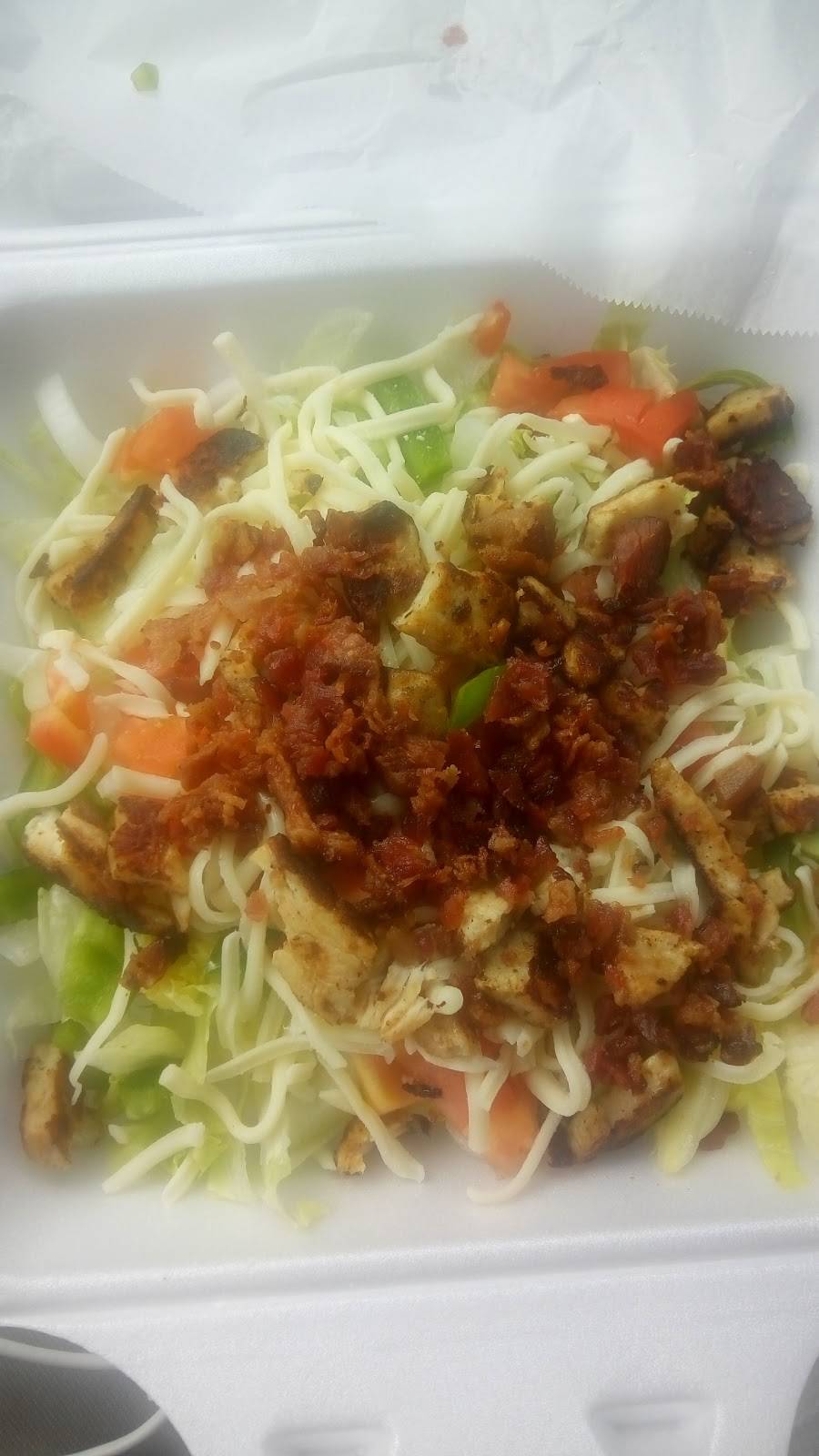 Ginos of Oceana | restaurant | Cook Pkwy, Kopperston, WV 24854, USA | 3046828241 OR +1 304-682-8241