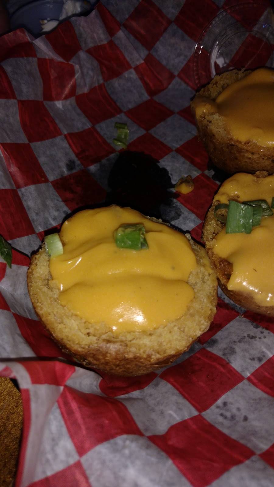 Anderson Township Pub | restaurant | 6694 Clough Pike, Cincinnati, OH 45244, USA | 5132310601 OR +1 513-231-0601