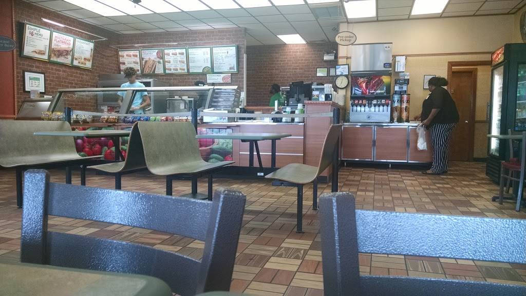 Subway | restaurant | 2172 N Ashley St, Valdosta, GA 31602, USA | 2292422477 OR +1 229-242-2477