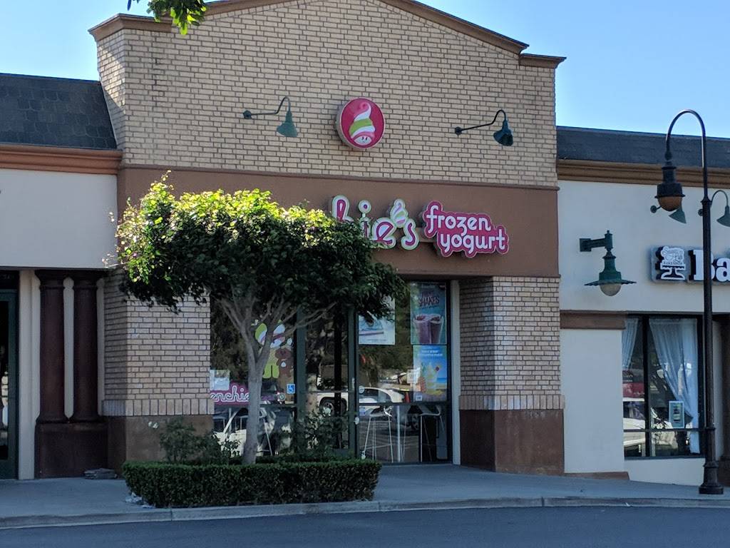 Menchies Frozen Yogurt | bakery | 5944 Telegraph Rd, Ventura, CA 93003, USA | 8054779725 OR +1 805-477-9725