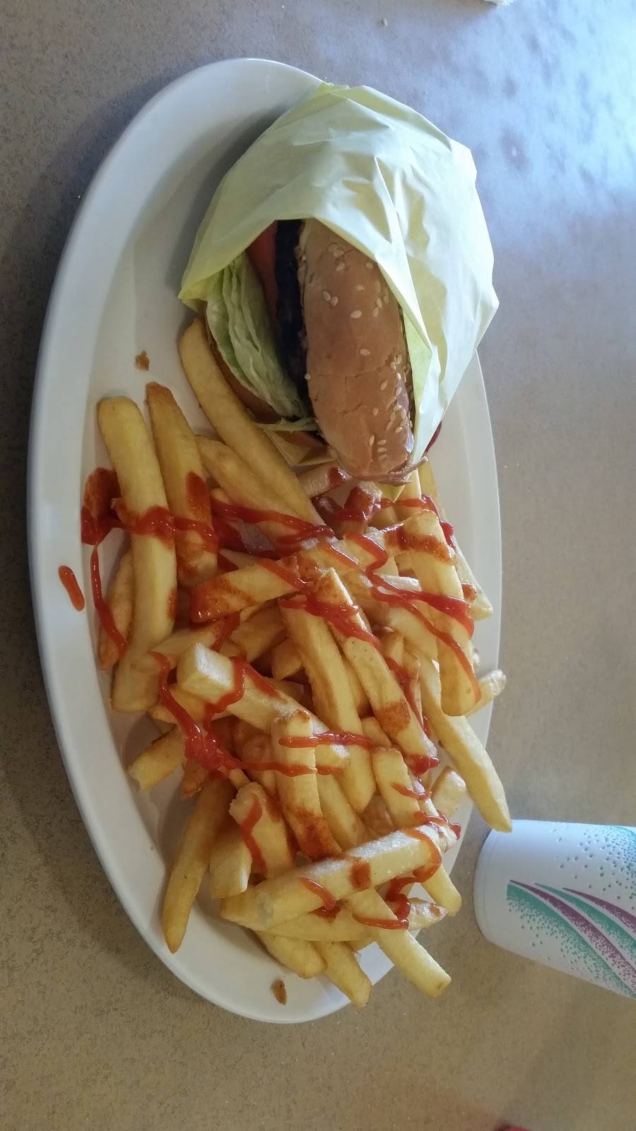 P & G Super Burger | restaurant | 1030 N Citrus Ave, Covina, CA 91722, USA | 6269676846 OR +1 626-967-6846