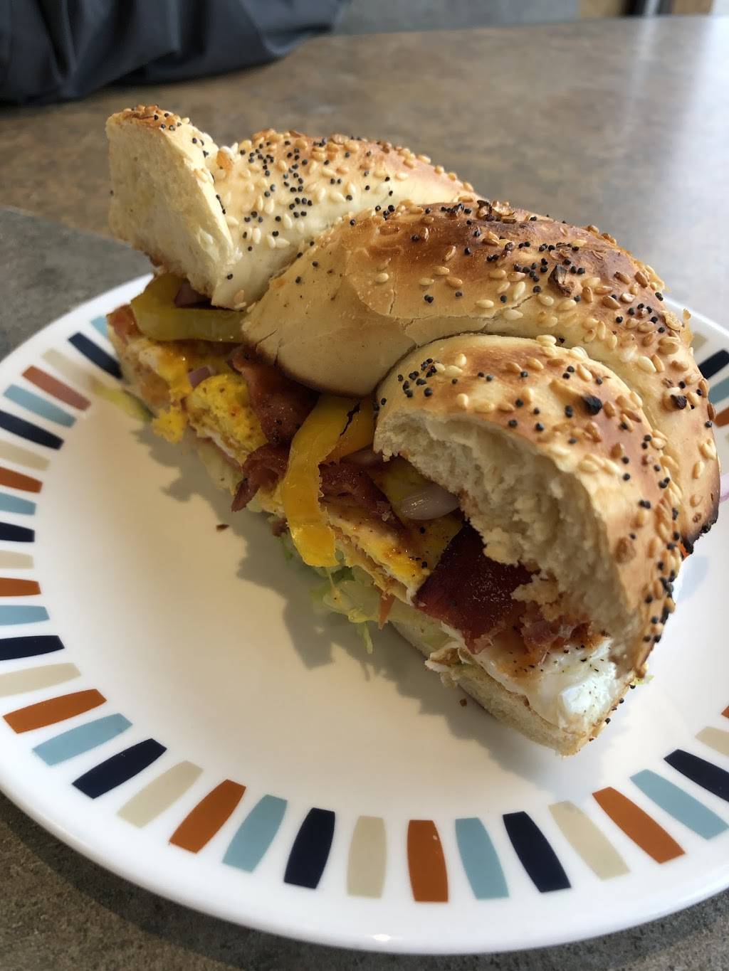 Honeybee Donut Markham | restaurant | 8525 McCowan Rd, Unionville, ON L3P 5E5, Canada | 9052940955 OR +1 905-294-0955