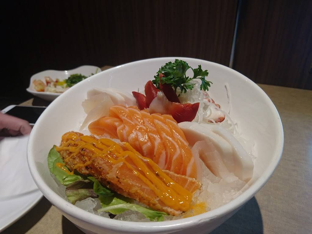 168 Sushi Buffet | restaurant | 2366 Dundas St W, Mississauga, ON L5K 1R7, Canada | 9058238818 OR +1 905-823-8818